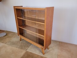 Régi retro tolóüveges könyves szekrény mid century vitrin könyvszekrény 104 x 100 cm könyvespolc