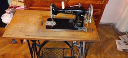 Pfaff sewing machine