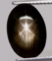Valódi!  Zöldes-fekete csillag zafír 5,86 ct  Sríí Lanka