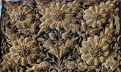 BIEDERMEIER APÁCA ZÁRDAMUNKA ARANY HÍMZÉS FÉMSZÁLLAL HÍMZETT RIDIKÜL ÉKSZER TÁSKA MAGYAR KÉZIMUNKA