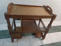 Zsúrasztal - gurulós, fa, 3 szintes  / kb 70x40 cm asztallap, magasság: kb 80 cm/