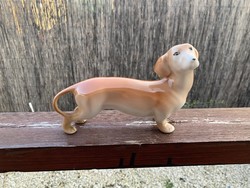 Nagyméretű porcelán tacskó kutya