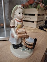 Angol porcelán kőműves segéd dolgozó kislány figura
