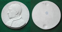 Matzon Frigyes: XII. Pius pápa 1939 plakett / Herendi porcelán - Herend