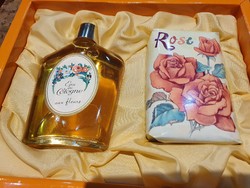 Retro sorszámozott Eu de Cologne aux fleurs vintage kölni és szappan pipere parfüm kétféle
