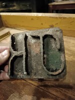 Billog, TK monogram, régi vas billog