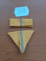 MAGYAR NÉPHADSEREG ÉRDEMÉREM SZALAGSÁV 2 DB 247.