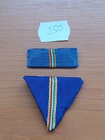 MAGYAR NÉPHADSEREG ÉRDEMÉREM SZALAGSÁV 2 DB 250.