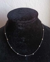 Szürke fehér gyöngyös gyöngysor nyaklánc