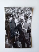 ZA604.3 Foci Népstadion - 1975 Újságírók -Színészek - Kós János és  Logodi László intéző - FRADI FTC