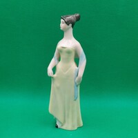Veress Miklós Kőbányai/ Drasche  porcelán  Stólás nő figura