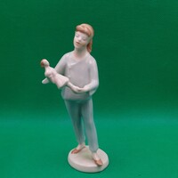 Retro  Hollóházi  porcelán Babázó kislány figura