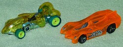 Hot Wheels - két régi, fém alvázas,műanyag karosszériás kisautó - egy tételben !