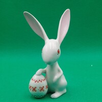 Ősz Szabó Antónia Aquincum porcelán Húsvéti Nyuszi tojással figura