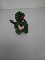 Gyűjtőknek  kinder figura  eladó  /zöld teknős /