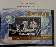Apollo 11﻿ vágott blokk, 1db postatiszta bélyeg blokk,1969-es kiadás, hibátlan,  szépen tartva