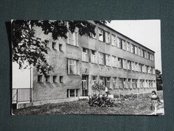 Képeslap,Kunhegyes,gimnázium látkép,részlet, 1970-