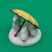 Hollóházi  porcelán  Esernyős nyuszik,  nyúl nyuszi figura