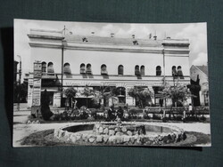 Képeslap,Kiskunhalas,Lenin tér,park,szökőkút,utca látkép,részlet 1964-