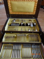 12 személyes, 110 darabos ezüst evőeszköz készlet (5406 g)