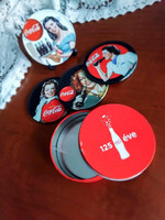 Coca Cola relikvia gyűjtőnek 4 szett POHÁRALÁTÉT, aludobozban. - egyben olcsóbb