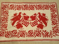 Régi, erdélyi, keresztöltéssel hímzett, madaras díszpárnahuzat, 66x44