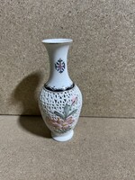 Régi kínai áttört porcelán váza. 3784