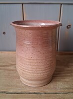 Sövegjártó Mária váza