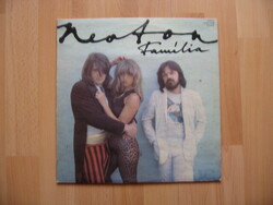 Neoton Família bakelit lemez