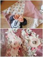 Szundikendő játékokkal 331. (Disney - Minnie, Marie cica)  - Nappy with toy. 331.