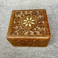 Indiai fa faragott cigaretta/ékszer tartó ládika