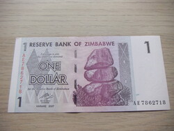 1    Dollár     2007      Zimbabwe