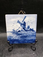 Delfti porcelán falidisz, jelzett, 8 x 8 cm-es magasságú. 3369b