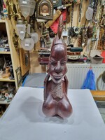 Afrikai fa faragott figura