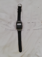 Vintage Casio számológépes karóra