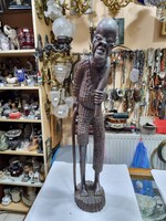 Afrikai fa faragott figura