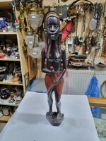 Afrikai fa faragott figura