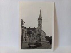 Régi fekete-fehér fotó Sopron, Szeplőtelen Fogantatás-templom, Révay Miklós utca  1967