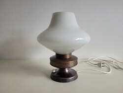 Retro Képcsarnokos Iparművészeti réz bronz és kétrétegű opálüveg lámpa mid century asztali lámpa