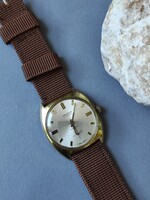 Swiss szé Oriosa mechanikus karóra