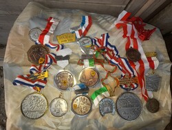 Külföldi sport érem 13 darab