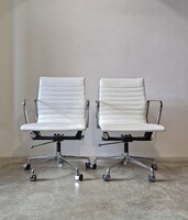 Eames Ea irodai görgősszék replika