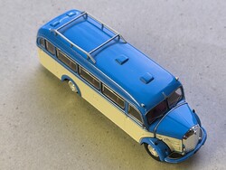 Mercedes-Benz 03500.   //1/72.  Retró busz..