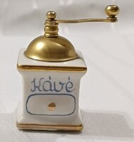 MINIATŰR  DÍSZTÁRGY -  KÁVÉDARÁLÓ PORCELÁN/RÉZ