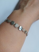 Vésett mintás ezüst karlánc