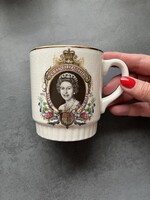 II. Erzsébet királyné ezüst jubileumi porcelán csésze, bögre, koronázási emlék 1977