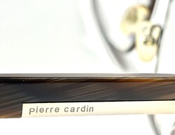 Pierre Cardin keret prémium állapotban. Erős design rugós zsanérok, adatok a szár belsején. Omega