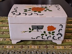 Ékszertartó ládika