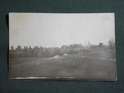 Képeslap,Osztrák Magyar hadsereg,hadifoglyok vonulása,kisérése látkép,részlet,1914-