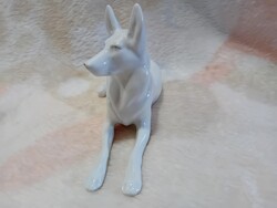 2502/35 Ritka Hollóházi porcelán fehér-arany fekvő kutya figura